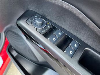 Ford Puma 1.0t Ecoboost Mhev St Line Suv 5dr Petrol Hybrid Dct Euro 6 (s/s