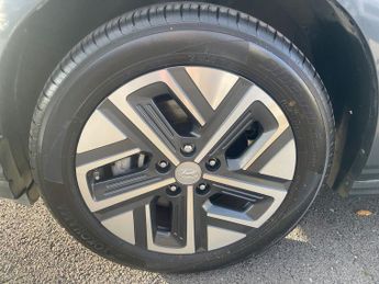 Hyundai Kona 64kwh Ultimate Suv 5dr Electric Auto (10.5kw Charger) (204 Ps)