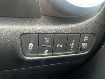 Hyundai Kona 64kwh Ultimate Suv 5dr Electric Auto (10.5kw Charger) (204 Ps)