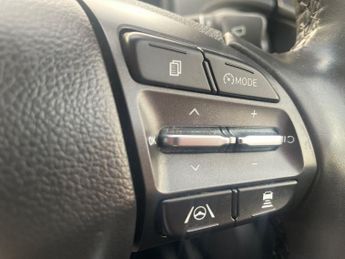 Hyundai Kona 64kwh Ultimate Suv 5dr Electric Auto (10.5kw Charger) (204 Ps)