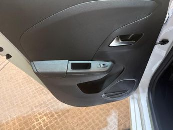 Vauxhall Corsa 5 Door 1.2 Turbo Design Hatchback 5dr Petrol Auto Euro 6 (s/s) (100 Ps)