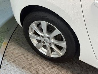 Vauxhall Corsa 5 Door 1.2 Turbo Design Hatchback 5dr Petrol Auto Euro 6 (s/s) (100 Ps)