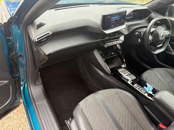 Peugeot 2008 SUV 1.2 Puretech Allure Suv 5dr Petrol Eat Euro 6 (s/s) (130 Ps)