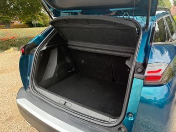 Peugeot 2008 SUV 1.2 Puretech Allure Suv 5dr Petrol Eat Euro 6 (s/s) (130 Ps)