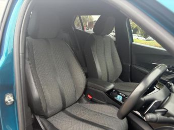 Peugeot 2008 SUV 1.2 Puretech Allure Suv 5dr Petrol Eat Euro 6 (s/s) (130 Ps)