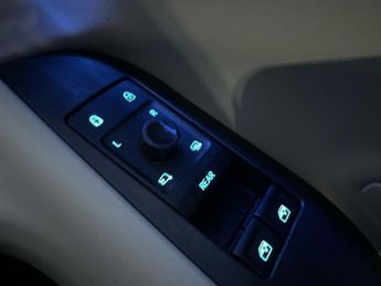 Ford Explorer Extended Range 77kwh Premium Suv 5dr Electric Auto (286 Ps)