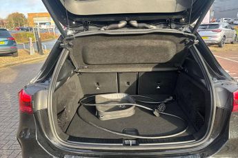 Mercedes Benz Eqa Eqa 250 Plus 70.5kwh Amg Line (executive) Suv 5dr Electric Auto 