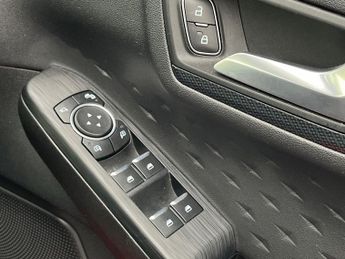 Ford Kuga 1.5 Ecoblue St Line Edition Suv 5dr Diesel Auto Euro 6 (s/s) (12