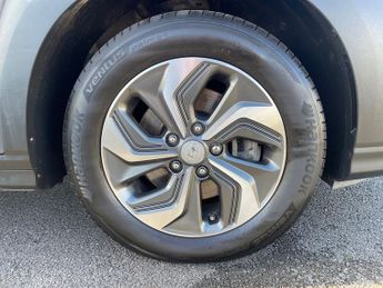 Hyundai Kona 1.6 H Gdi Se Connect Suv 5dr Petrol Hybrid Dct Euro 6 (s/s) (141