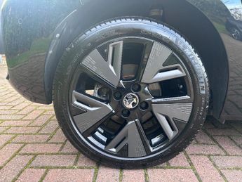 Vauxhall Corsa 5 Door 50kwh Gs Hatchback 5dr Electric Auto (136 Ps)