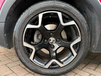 Vauxhall Crossland 1.2 Turbo Elite Nav Suv 5dr Petrol Auto Euro 6 (s/s) (130 Ps)
