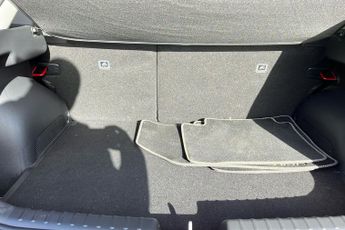 Kia Niro Hybrid 1.6h Gdi 3 Suv 5dr Petrol Hybrid Dct Euro 6 (s/s) (139 Bhp)