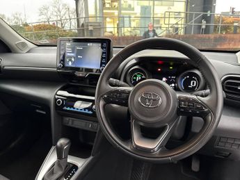 Toyota Yaris Cross 1.5 Vvt H Icon Suv 5dr Petrol Hybrid E CVT Euro 6 (s/s) (116 Ps)