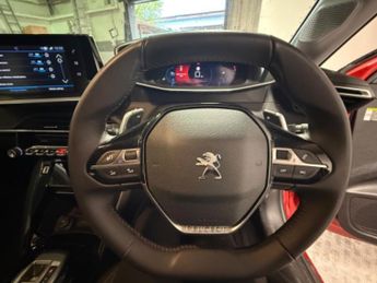 Peugeot 208 1.2 Puretech Allure Premium  Plus Hatchback 5dr Petrol Eat Euro 