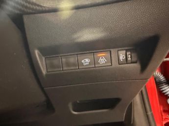 Peugeot 208 1.2 Puretech Allure Premium  Plus Hatchback 5dr Petrol Eat Euro 