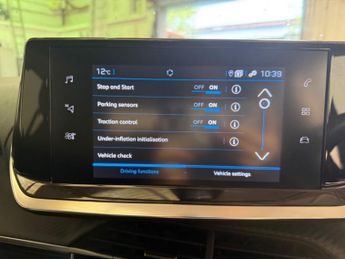 Peugeot 208 1.2 Puretech Allure Premium  Plus Hatchback 5dr Petrol Eat Euro 