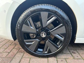 Vauxhall Corsa 5 Door 51kwh Ultimate Hatchback 5dr Electric Auto (156 Ps)