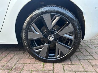 Vauxhall Corsa 5 Door 51kwh Ultimate Hatchback 5dr Electric Auto (156 Ps)