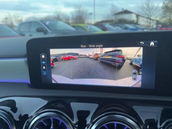 Mercedes Benz A Class Saloon 2.0 A200d Amg Line (executive) Saloon 4dr Diesel 8g Dct Euro 6 (