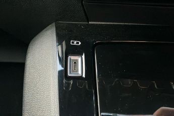 Peugeot 208 1.2 Puretech Gt Premium Hatchback 5dr Petrol Eat Euro 6 (s/s) (1