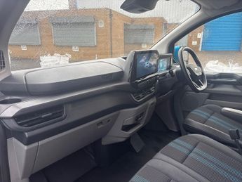 Ford E Transit Custom 320 65kwh Sport Panel Van 5dr Electric Auto L1 H1 (218 Ps)