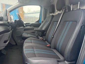 Ford E Transit Custom 320 65kwh Sport Panel Van 5dr Electric Auto L1 H1 (218 Ps)
