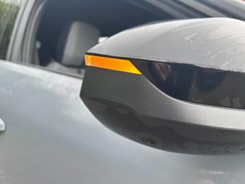 Vauxhall Grandland Electric 73kwh Ultimate Suv 5dr Electric Auto (213 Ps)