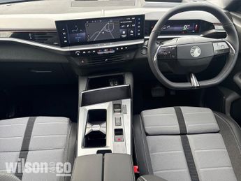 Vauxhall Grandland Electric 73kwh Ultimate Suv 5dr Electric Auto (213 Ps)