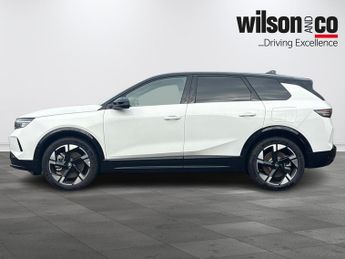 Vauxhall Grandland Electric 73kwh Ultimate Suv 5dr Electric Auto (213 Ps)