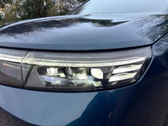 Vauxhall Grandland Electric 73kwh Ultimate Suv 5dr Electric Auto (213 Ps)
