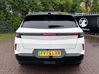 Vauxhall Grandland Electric 73kwh Ultimate Suv 5dr Electric Auto (213 Ps)