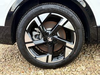 Vauxhall Grandland Electric 73kwh Ultimate Suv 5dr Electric Auto (213 Ps)