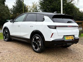 Vauxhall Grandland Electric 73kwh Ultimate Suv 5dr Electric Auto (213 Ps)