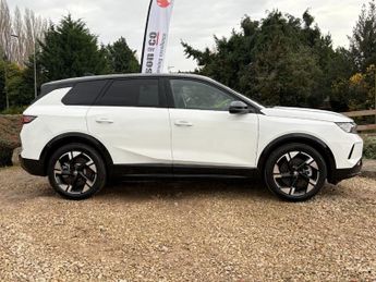 Vauxhall Grandland Electric 73kwh Ultimate Suv 5dr Electric Auto (213 Ps)