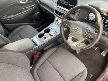 Hyundai Kona 64kwh Premium Suv 5dr Electric Auto (10.5kw Charger) (204 Ps)