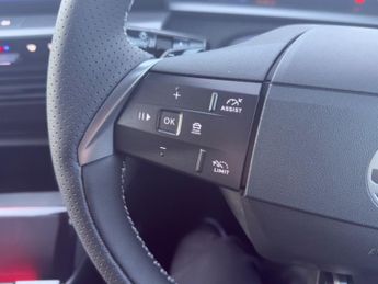 Vauxhall Grandland Electric 73kwh Ultimate Suv 5dr Electric Auto (213 Ps)