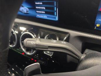 Mercedes Benz Cla 1.3 Cla180 Amg Line Coupe 4dr Petrol 7g Dct Euro 6 (s/s) (136 Ps