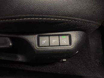 Vauxhall Mokka Electric 50kwh Ultimate Suv 5dr Electric Auto (136 Ps)