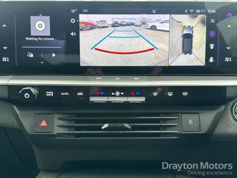 Vauxhall Grandland Electric 73kwh Ultimate Suv 5dr Electric Auto (213 Ps)
