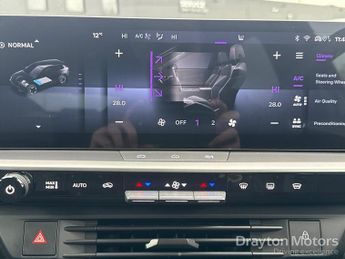 Vauxhall Grandland Electric 73kwh Ultimate Suv 5dr Electric Auto (213 Ps)