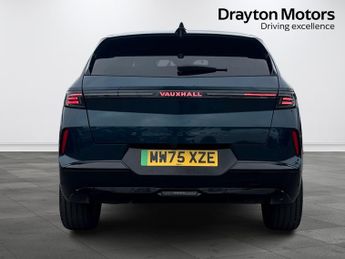 Vauxhall Grandland Electric 73kwh Ultimate Suv 5dr Electric Auto (213 Ps)
