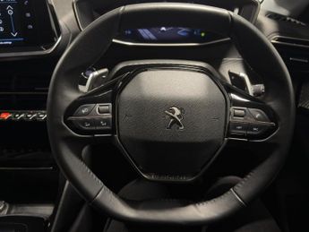 Peugeot 208 1.2 Puretech Allure Premium  Plus Hatchback 5dr Petrol Eat Euro 