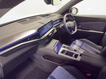 Vauxhall Grandland Electric 73kwh Ultimate Suv 5dr Electric Auto (213 Ps)