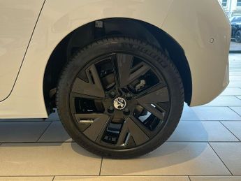 Vauxhall Corsa Electric 50kwh Ultimate Hatchback 5dr Electric Auto (136 Ps)