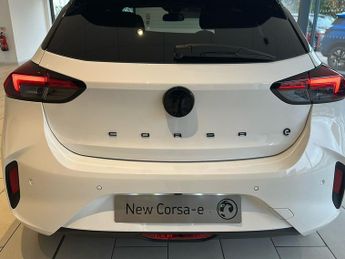 Vauxhall Corsa Electric 50kwh Ultimate Hatchback 5dr Electric Auto (136 Ps)