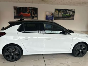 Vauxhall Corsa Electric 50kwh Ultimate Hatchback 5dr Electric Auto (136 Ps)