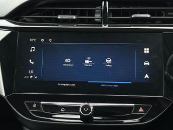 Vauxhall Corsa Electric 50kwh Design Hatchback 5dr Electric Auto (136 Ps)