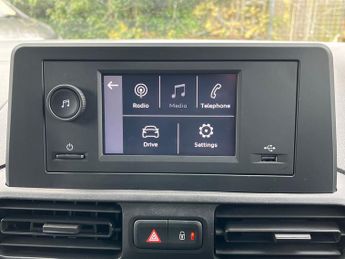 Vauxhall Combo E 2300 50kwh Dynamic Panel Van 6dr Electric Auto L2 H1 (7.4kw Char