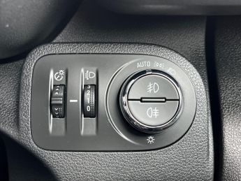 Vauxhall Combo E 2300 50kwh Dynamic Panel Van 6dr Electric Auto L2 H1 (7.4kw Char
