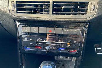 Volkswagen T Cross 1.0 Tsi R Line Suv 5dr Petrol Dsg Euro 6 (s/s) (110 Ps)